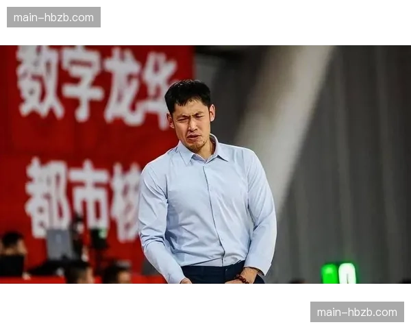 北控廖三宁持球组织 张庆鹏赋予其进攻发起权限 北控廖三宁持球组织 张庆鹏赋予其进攻发起权限